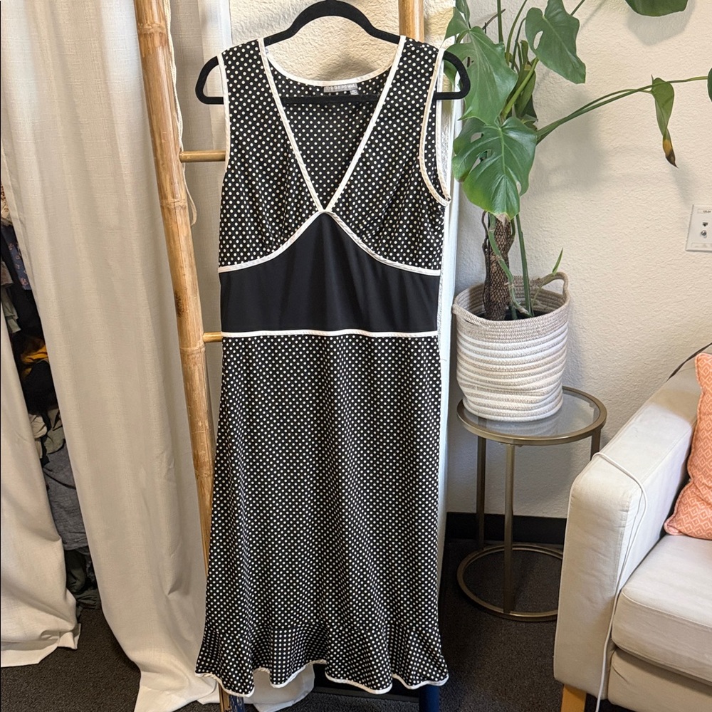 Chic Black and White Polka Dot Midi Dress